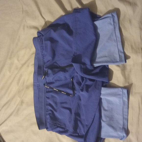 Nike running shorts - Picture 2 of 3